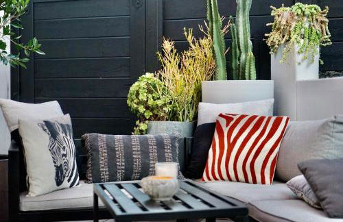 Private Family Friendly Guest Home - Photo 22