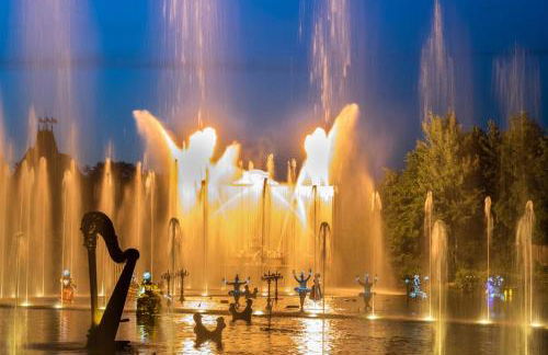 Le Petit Ecureuil charmant gîte jardin terrasse - Foto 24
