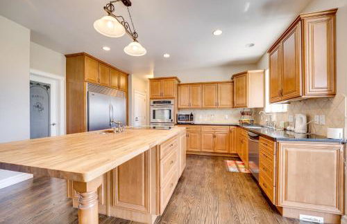 Backyard Oasis with Outdoor Kitchen! Moses Lake Home - Foto 10