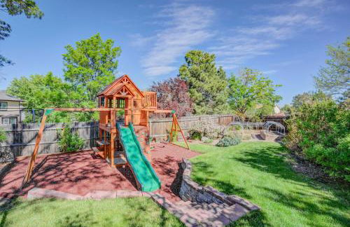 Deep Blue Spacious Escape w Hot Tub & Playground - Foto 4