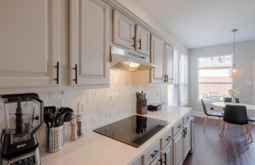 Pearl White Dream Home With Private Pool & Theatre - Foto 11