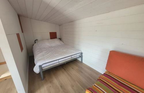 Maison Moderne en Bordure de Forêt, Idéale pour 8/10 Pers, à 2km de la Plage avec WiFi et Terrasse - FR-1-777-6 - Foto 7