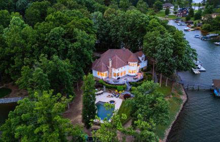 Private Dock, Pool + Hottub, Game Room, Firepit Paradise Pointe by Avantstay - Foto 159