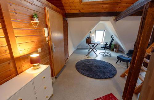 Charmantes 1-Zimmer Loft - Parkplatz - Bushaltestelle - Foto 18