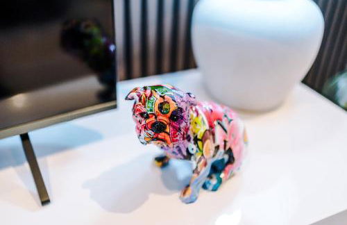 Stunning 3 Story Home, 3 x King Size Beds, Pool Table, Free Parking x2, Ping Pong - Foto 31