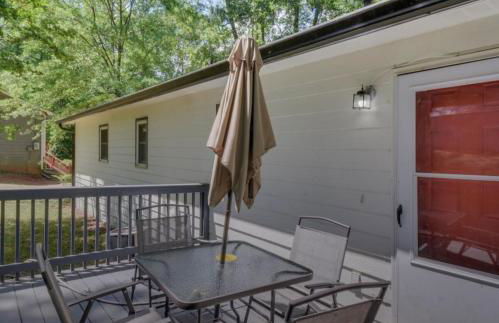 Athens home with Deck Near Sanford Stadium - Photo 13