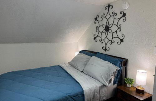 Cozy 3 4 BR Home Ideal for Family - Foto 22