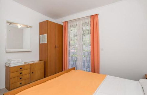 1 Bedroom Stunning Apartment In Bosana - Photo 19
