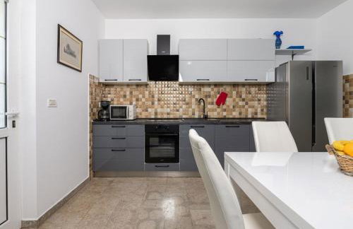 Villa St Nikola with jacuzzi and private swimming pool - Foto 12