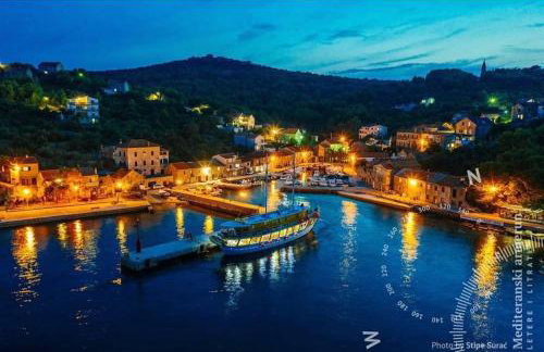 Apartmani Komoseva - Foto 1