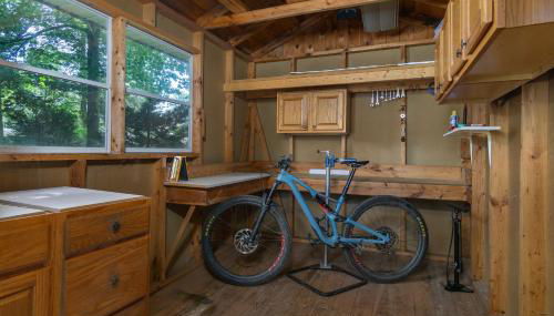 Charming Pet-Friendly Cottage Walkable to Town! - Foto 2