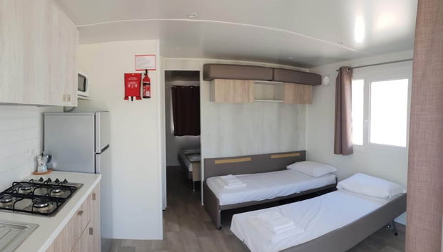 Modern Studio in the Residence Rebi Village in Imperia-formerly TUI Ferienhaus - Foto 4, Habitación