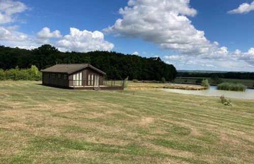 Lakeside cabin set in the Kentish countryside - Foto 11