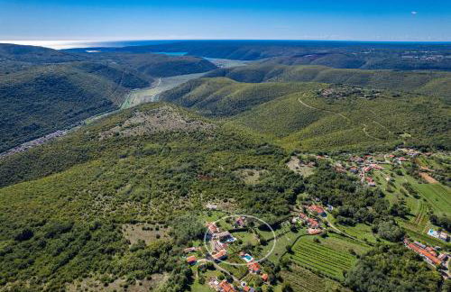 Charming Villa Antoana for families and kids in Labin - Rabac with kids playground & private pool - Foto 17