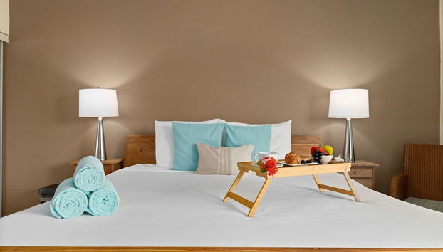 Upscale Gated Community Oasis Close to the Beach - Foto 5, Habitación