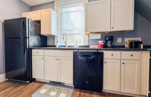 NEW-Queen Beds-Mins to Elliot-Catholic Medical-MHT - Foto 31