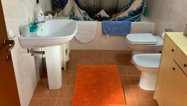 Entire apartment in Panoramic Villa with Bathtub - Photo 5