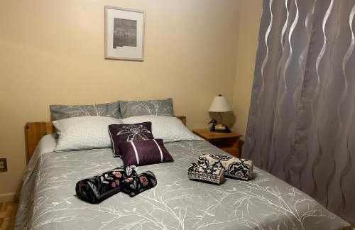 WOW!! Ultimate Pocono Retreat, Hot Tub, Game Room, Deck, Lakes, Skiing, Pools - Photo 56