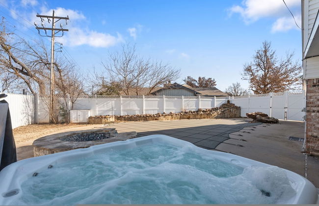 Spacious Lakefront View With Hot Tub and Pool NH - Photo 19