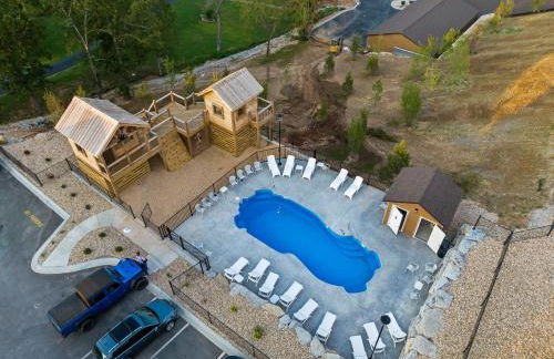 Private Hot Tub, Lake View, 66400 of Free Daily Tickets, Unique Floor Plan! - Foto $