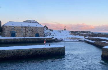 Number Forty Two, Portsoy - A 3 bedroom cottage with sea views - Foto 28