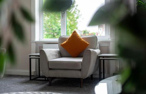 4 Bedrooms Homely House - Sleeps 6 Comfortably with 6 Double Beds,Glasgow, Free Street Parking, Business Travellers, Contractors, & Holiday-Goers, Near All Major Transport Links in Glasgow & City Centre, Perfect for Common Wealth Games 2026 - Foto 18