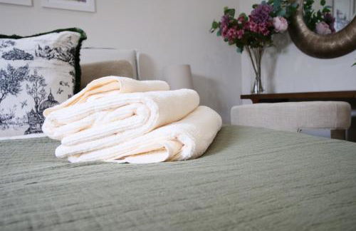 Apartment 11 Bluebridge with Free Parking - Photo 53