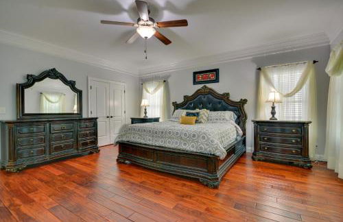 High Point Vacation Rental with Private Deck! - Photo 15