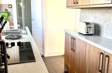 Sunset sea view chalet with hot tub - Photo 16