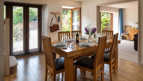 Dorset Holiday Barns - Photo 2