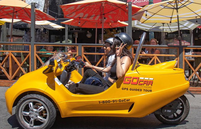 Lo antiguo y lo nuevo: centro y casco antiguo - Tour en GoCar - Foto 1