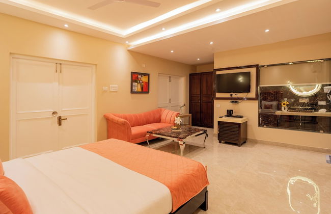 Emperor Ozran by Alaya Stays - Photo 4