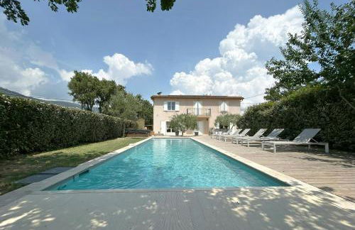 Modern Provençal Villa At The Forest's Edge - Foto 36