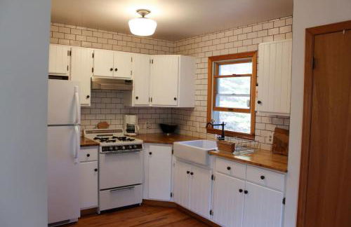 Bellwood Cottage 8-14min to all Roxbury Wed Venues - Foto 28