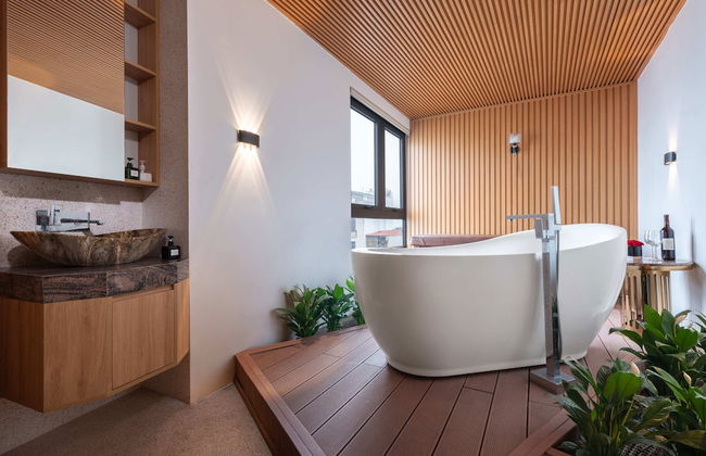 MoonLight Tay Ho - Photo 21