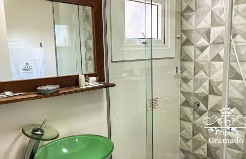 Casa Triplex com 03 Suítes, Cond no Centro Gramado - Foto 25