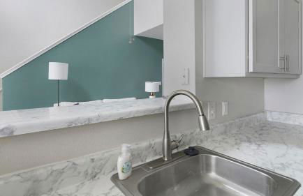 Landing Stylish 2BD Pool Gym - Foto 8