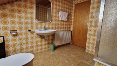 MC MONTI Bielefeld - Oerlingshausen Zentral, NETFLIX - Foto 4, Shower