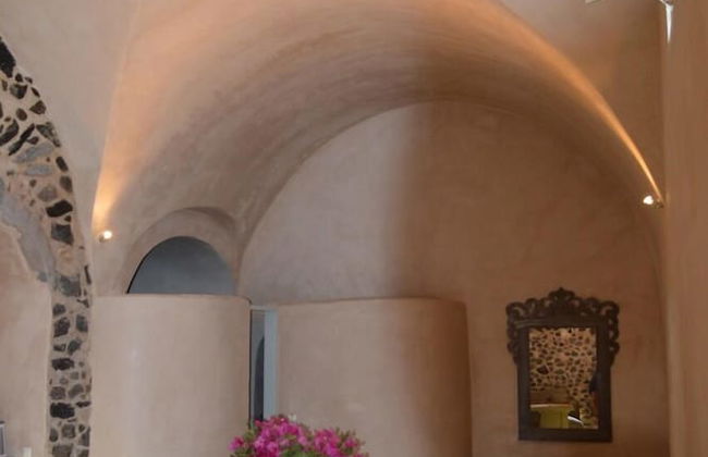 Pyrgos Old winery villa - Photo 20