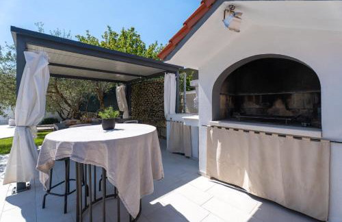 VILLA TUGARKA private pool, fitness, play-house, great for families, max 6 per. - Foto 26