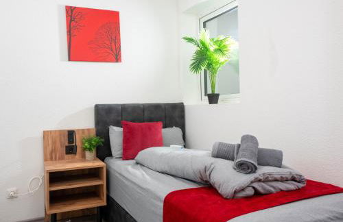 Serviceroom24 - Apartment 3 in Recklinghausen WLAN - Smart-TV - 24-7 Check-in und Küche - Foto 9