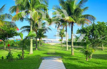 Pé na areia mais tranquilo de Bertioga - Maitinga - Foto 1