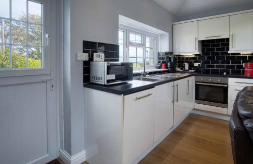 The Granary - 2 Bedroom Apartment - Penally - Photo 4