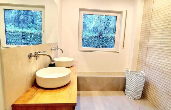 New Large 2 bedrooms with Parking - Foto 12