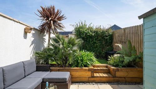 Stylish Home with Private Parking & Garden - Foto 5