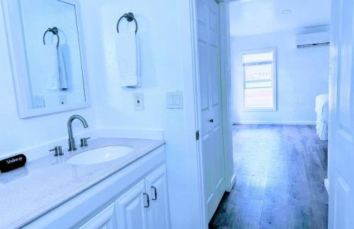 Cozy Twilight Hideaway - Photo 3