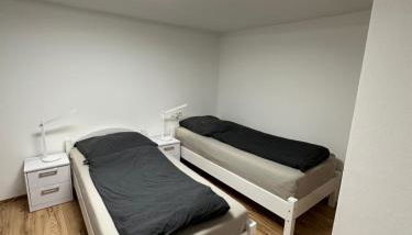 Guest Appartements mit 2 getrennten Schlafzimmern für 4 Personen 24h check in - Foto 2