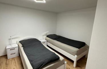 Guest Appartements mit 2 getrennten Schlafzimmern für 4 Personen 24h check in - Foto 2