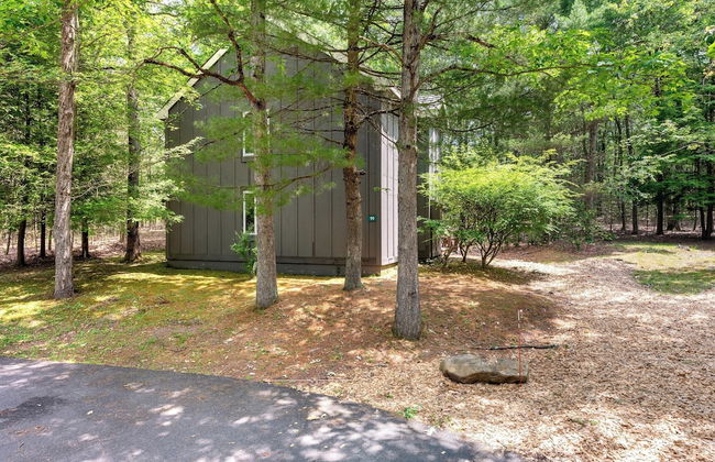 The Après-alpine by Avantstay Cozy Modern Cabin w/ Deck - Foto 31