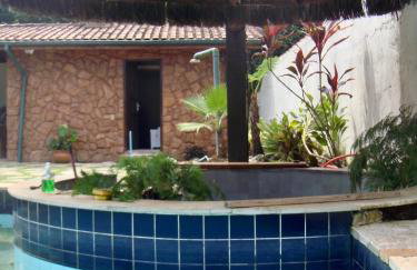 Casa Enorme para 12 pessoas, 4 suites e um fundo com 18mil metros de mata e um pier no rio que sai para o mar-Internet 100MB - Photo 48